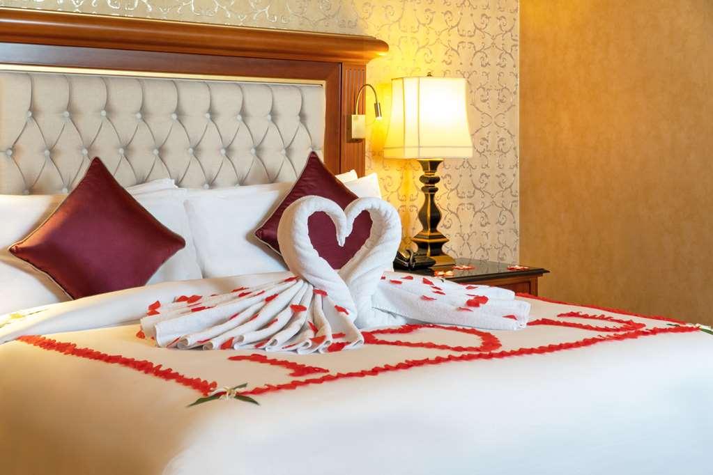 Al Aziziyah Boutique Hotel 5*